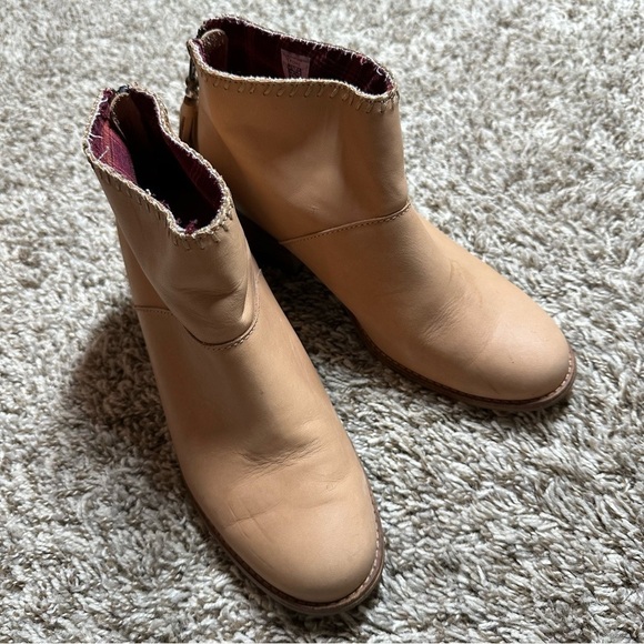 Toms Leila Tassel Zip Ankle Bootie In Sandstorm Tan - Picture 2 of 9